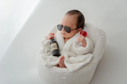 金昌宝宝嘴唇上翘