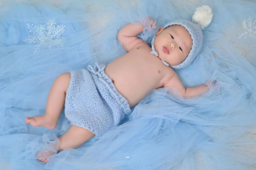 金昌宝宝吐奶黄色